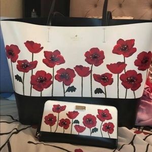 Kate spade poppy tote and wallet bundle !!